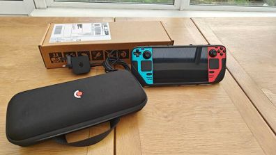 Steam Deck OLED 512GB, DBrand Killswitch Case, Cover, Thumbstick Grips/Caps, official charger + case, screen protector