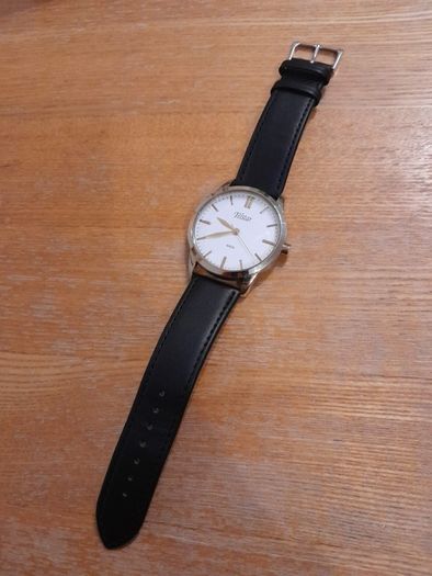Telstar Watch, Quartz Movement, gold finish steel case, Stainless Steel Back. WR50