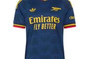 arsenal away jersey