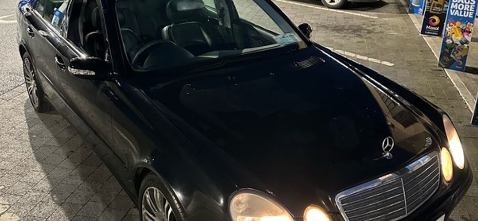 Mercedes benz E class e200 kompressor