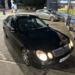 Mercedes benz E class e200 kompressor