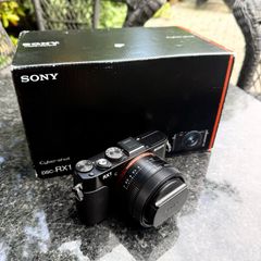 Sony RX1 full frame compact camera. 35mm Zeiss F2, original box