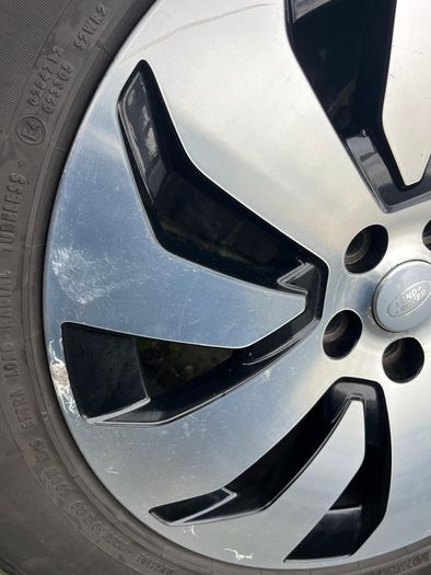 Land Range Rover Discovery 5 Aero 20" genuine wheels with tyres