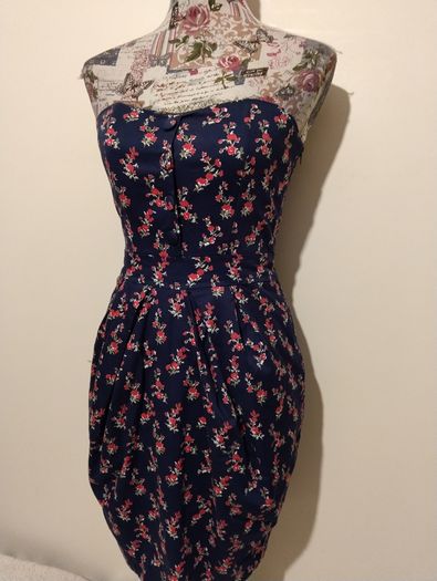 New Look Fitted Floral Dress
