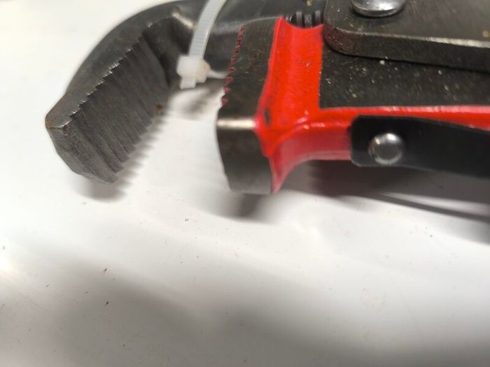 pipe wrench