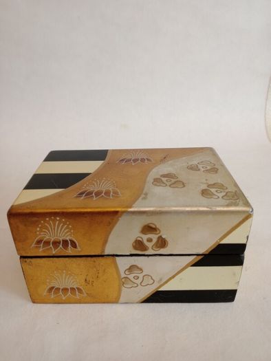 Vintage Hand Painted Lacquered Trinket Box