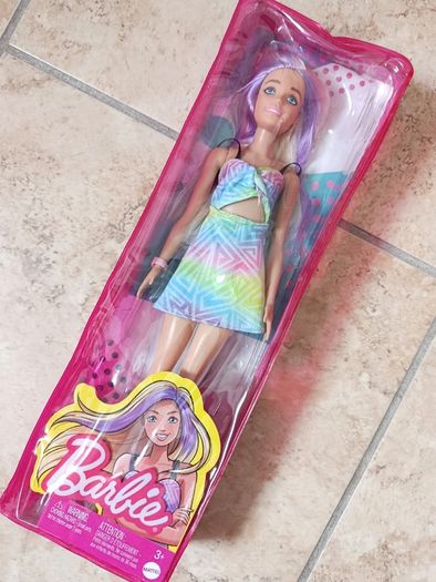 Barbie Doll 2021 Fashionistas Purple Hair Prism 190 HBV22 (Asst FBR37) Mattel