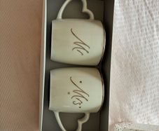 Mr & Mrs Cups