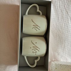 Mr & Mrs Cups