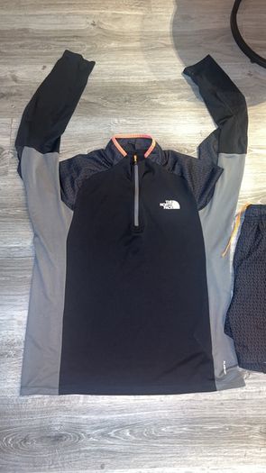 The north face 1/4 zip set