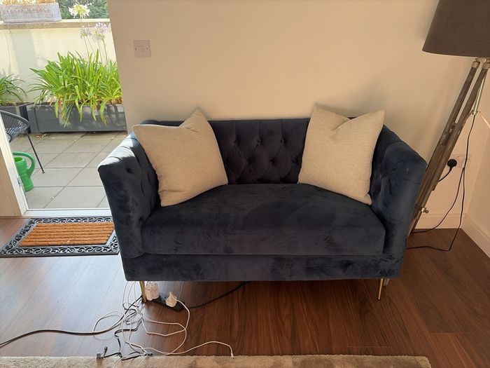 Stunning Blue Velvet 4ft Settee with Brass Legs. Perfect Condition!