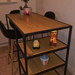kitchen stools and table