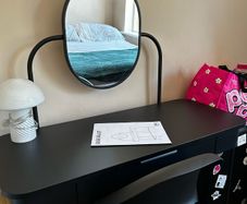 Dressing table