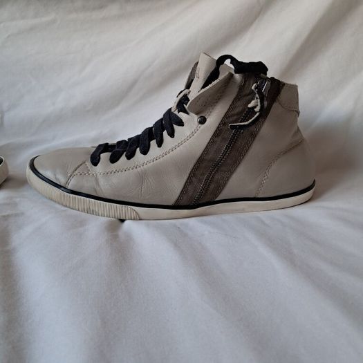 Diesel beach pit trainers size 6 eu 39 grey leather in excellent condition