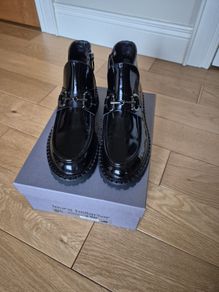 Laura Bellariva Black leather patent ankle boots