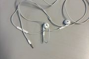 Apple 3.5mm earphone