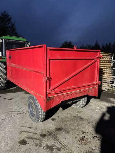 New Build Tipping trailer in as new Condition 9.5ft x 6ft wide