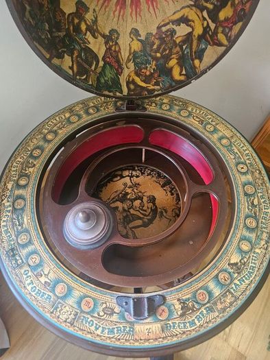 Vintage Globe Bar Cabinet with Wheels