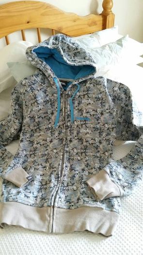 Mckenzie Men's Hoodie - Size M