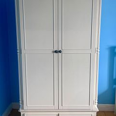 wardrobe