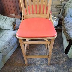Bar type stools