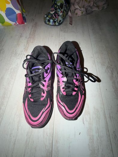 assorted runners