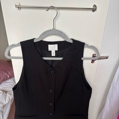 H&M black fitted long