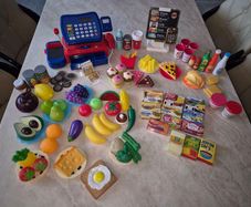 Kids Cash Register, food and accessories