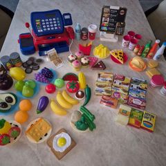 Kids Cash Register, food and accessories