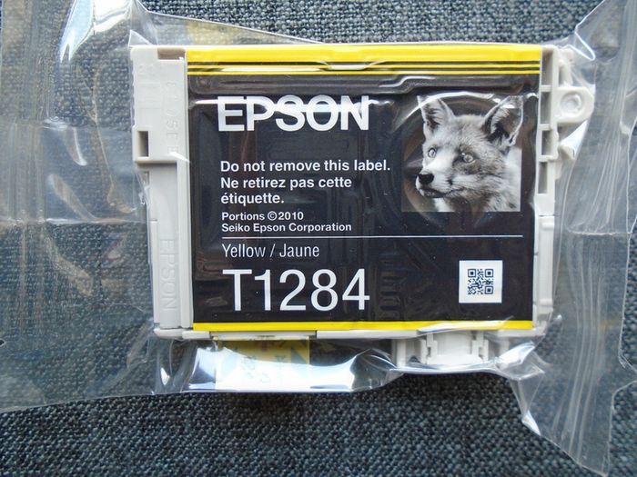 Printer ink cartridge, Yellow ink, Epson printer ink, New