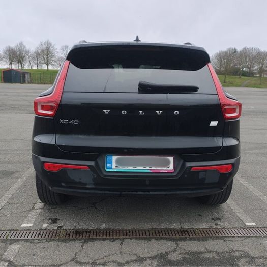 2022 Volvo XC40 Plug-in Hybrid | 58k KM |