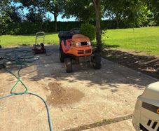 Kubota g21 lawnmower