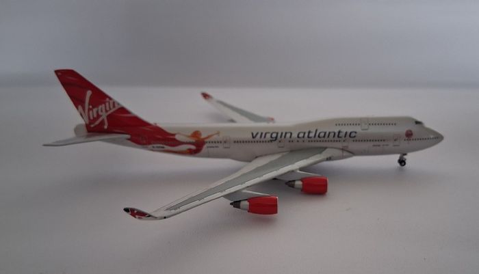 1:500 Virgin Atlantic Boeing 747-400 Lady Penelope G-VFAB