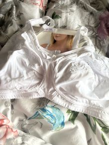 ladies bra white wireless