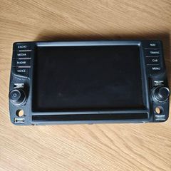 Discover Navigation Pro 8" Media Display