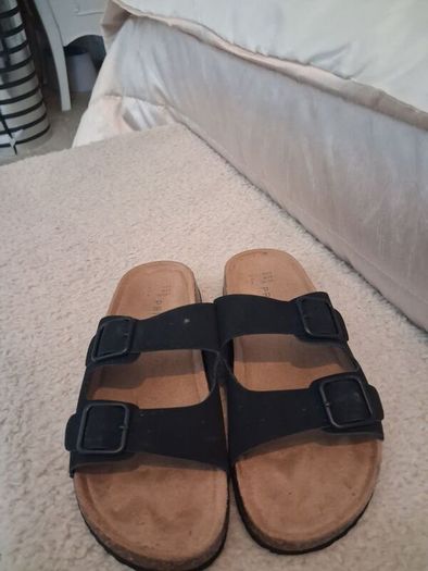 Ladies sandles