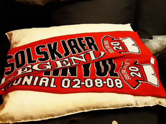 collectable man united scarf
