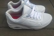 Women's white Skechers on Air sneakers