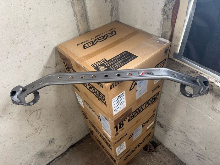 jzx100 chaser TRD strut brace