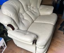 2-Seater Cream Leather Couch/Sofa