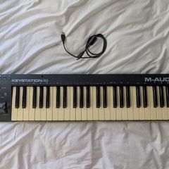 M-Audio Keystation 49 MIDI Keyboard