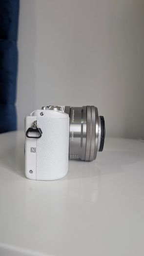 Sony A5100 Mirrorless Camera Body only Low shutter count