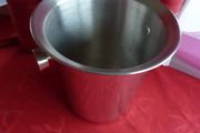 Ice bucket