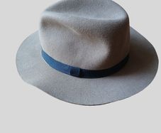 H&M 100% Wool Hat Size M/58