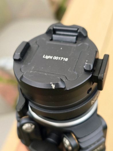 Neewer LT32 carbon fibre travel tripod
