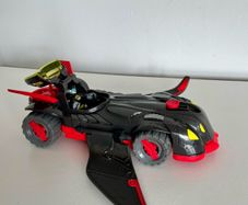Batman ninja Batmobile with figurine