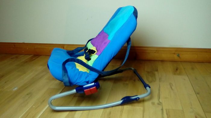 Baby bouncing chair