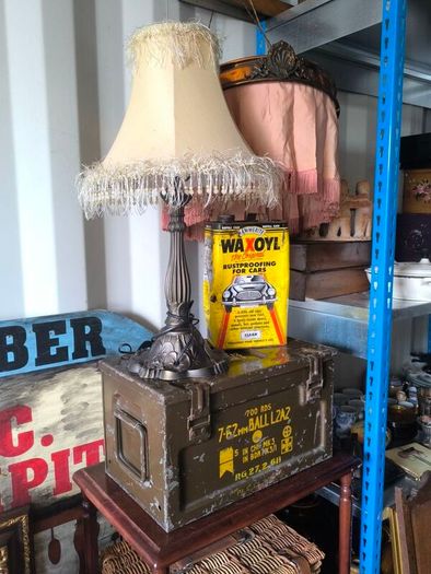 Retro, vintage, antiques - Lusk