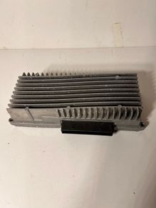 Audi A5 8t A4 B8 Radio Multimedia Amplifier 8r0035223f 2011 A1l2b76s