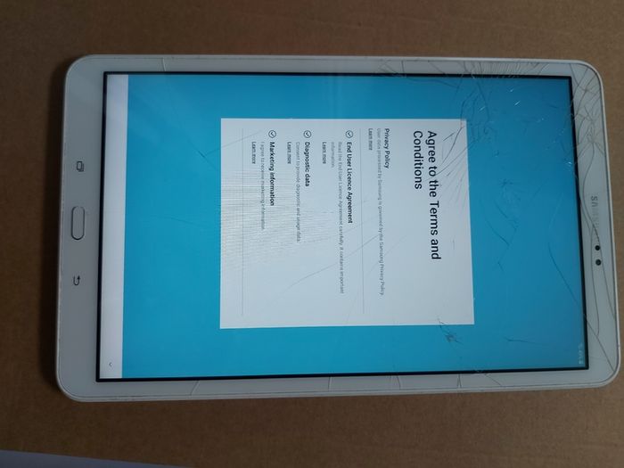 Samsung Galaxy Tab A6, Model SM-T580, FRP Google Locked, Scratches-cracks on display, but touchscreen works fine